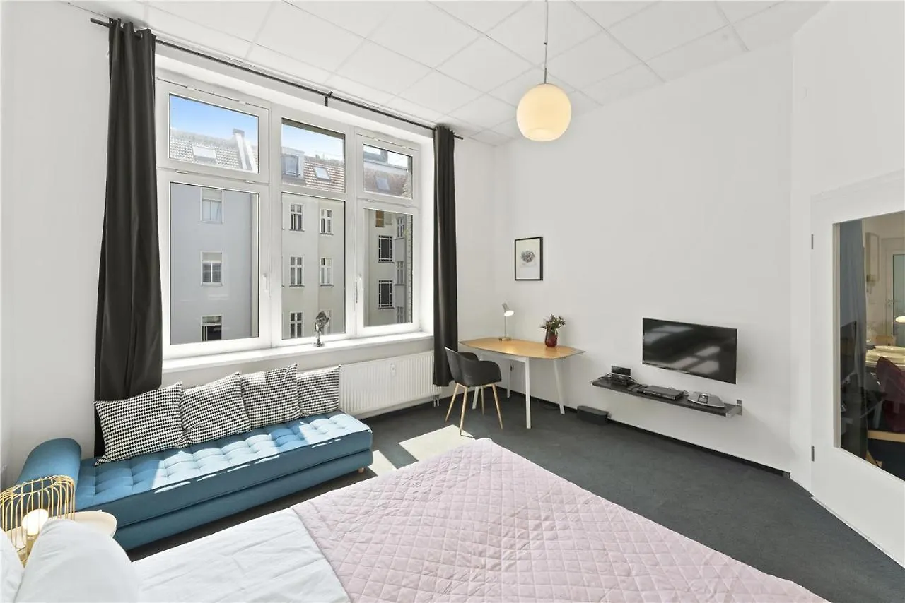 Holiday 33 Apartments Abcd Alexanderplatz Berlin Germany