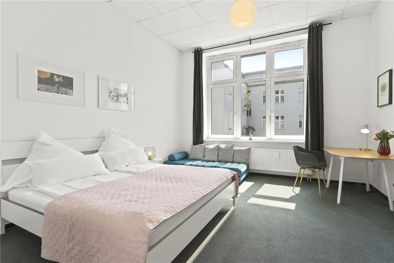 Holiday 33 Apartments Abcd Alexanderplatz Berlin Germany
