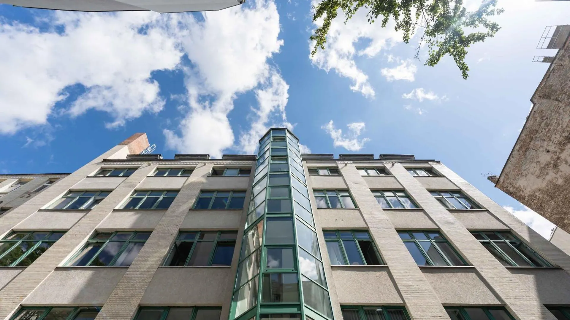 Holiday 33 Apartments Abcd Alexanderplatz Berlin